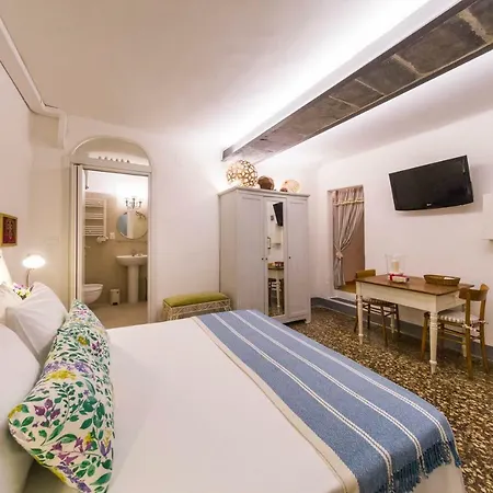 Apartment With The Genoeses